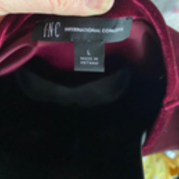 Whimsygoth INC Burgundy Velvet Peep Hole Front Long Sleeve L Y2K 90s Vampirecore - Picture 4 of 5